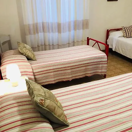 - Villetta Trilocale A 1km Dal Mare Tatil Evi